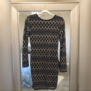 Forever 21 Black and Gold Long Sleeve Dresd